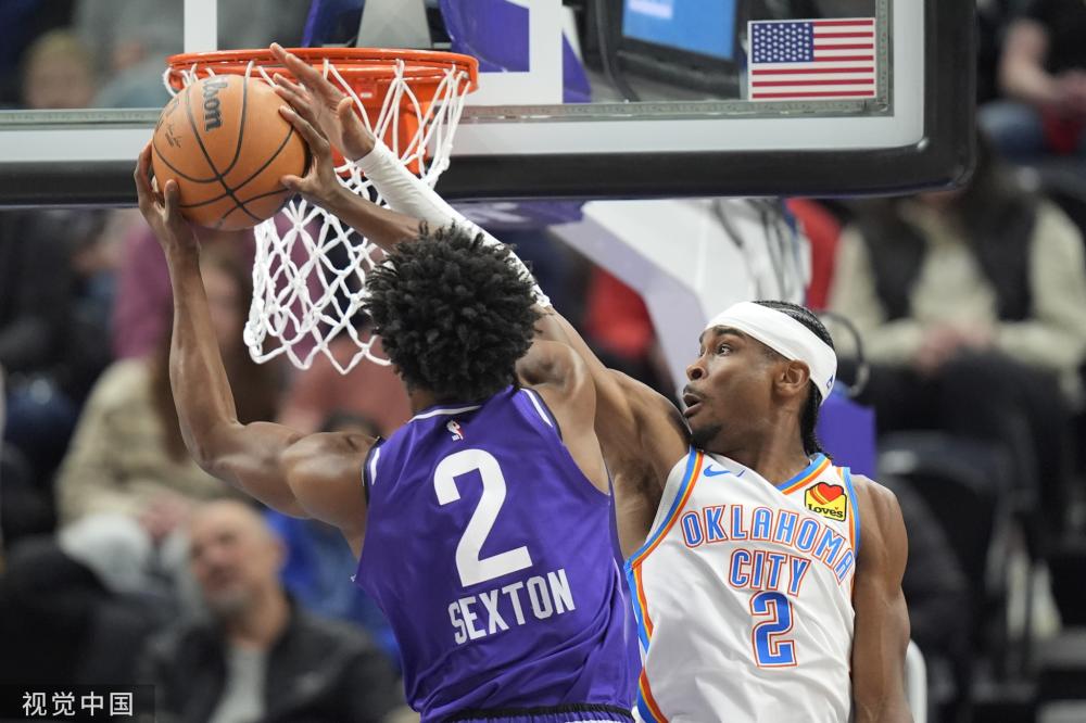 奖杯背后的 奖杯背后的