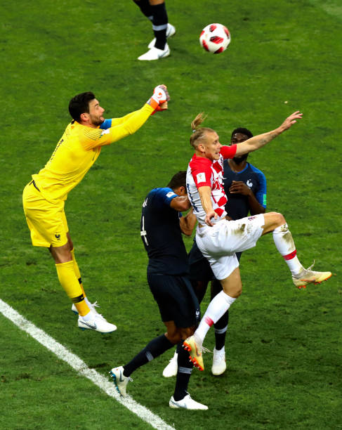 也显露出他 也显露出他